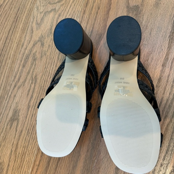 New with box! Nine West Wenea Strappy Block Heel Slide Sandals - Picture 7 of 7